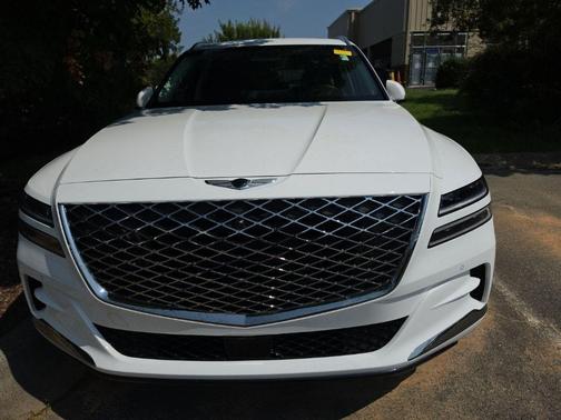 Alta White 2024 Genesis GV80 2.5T