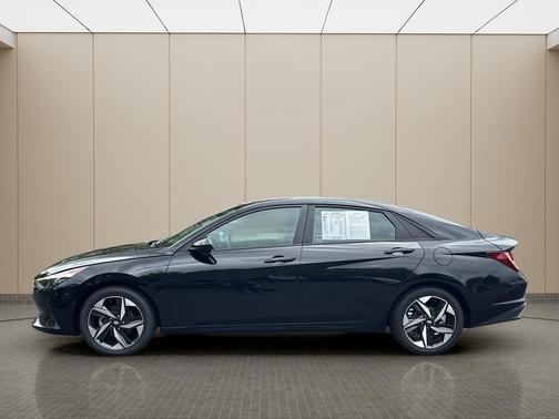 Onyx Black 2023 Hyundai ELANTRA SEL