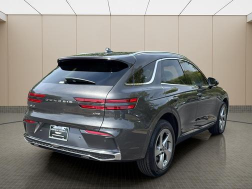 Makalu Gray 2026 Genesis GV70 2.5T