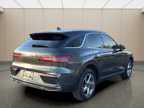 2026 Genesis GV70 2.5T