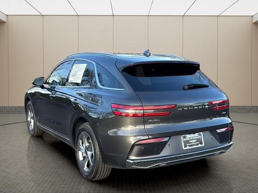 2026 Genesis GV70 2.5T