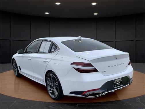 2025 Genesis G70 2.5T