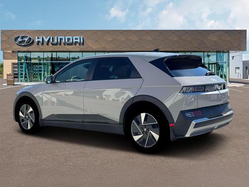 Cyber Gray 2026 Hyundai IONIQ 5 SEL
