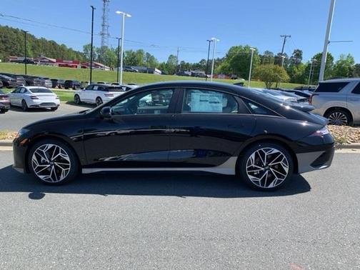 2025 Hyundai IONIQ 6 SEL