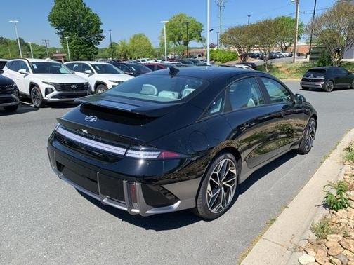 2025 Hyundai IONIQ 6 SEL