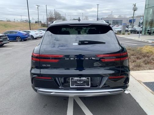 2025 Genesis Electrified GV70 Advanced