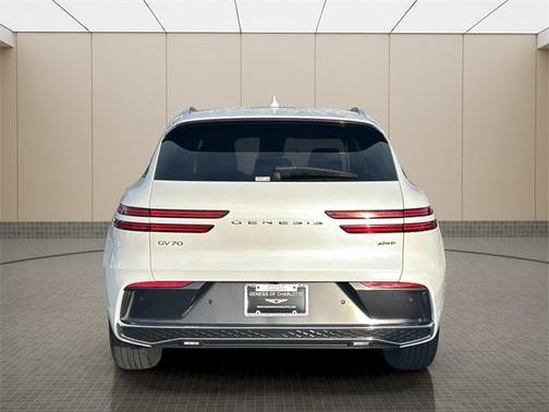 2026 Genesis GV70 2.5T