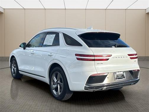 2026 Genesis GV70 2.5T