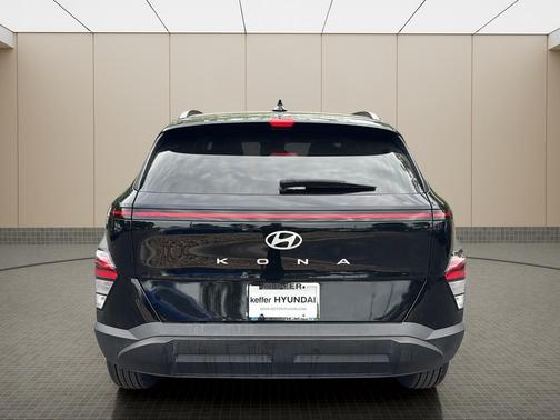 Abyss Black Pearl 2024 Hyundai KONA SEL