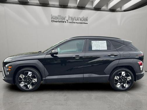 Abyss Black Pearl 2024 Hyundai KONA SEL