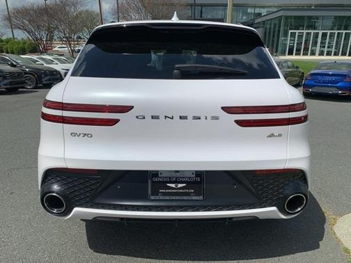 2024 Genesis GV70 2.5T