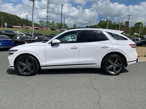 2024 Genesis GV70 2.5T