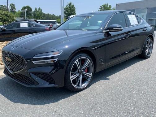 2025 Genesis G70 2.5T