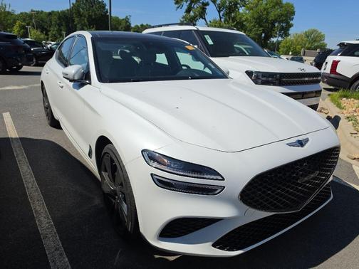Verbier White 2023 Genesis G70 2.0T