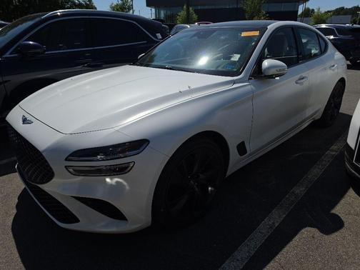 Verbier White 2023 Genesis G70 2.0T