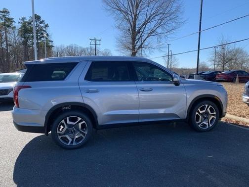 2025 Hyundai PALISADE SEL Premium