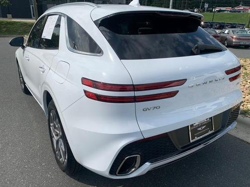 2025 Genesis GV70 2.5T