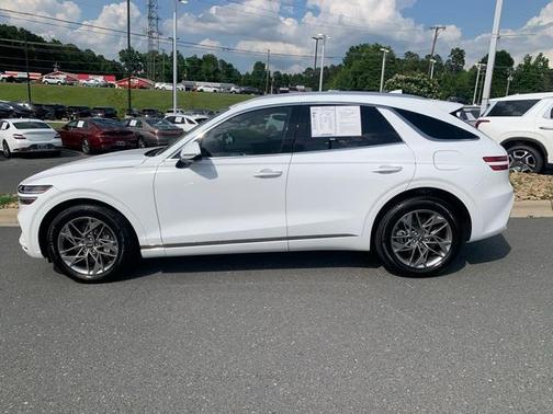 2025 Genesis GV70 2.5T