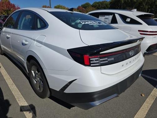 2025 Hyundai SONATA SE