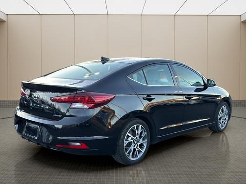 2020 Hyundai ELANTRA Limited