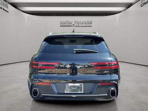 Vik Black 2025 Genesis GV70 2.5T