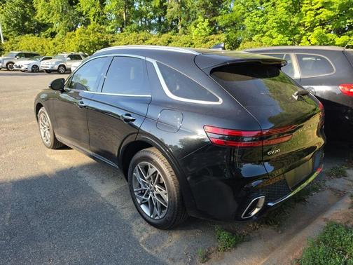 Vik Black 2025 Genesis GV70 2.5T