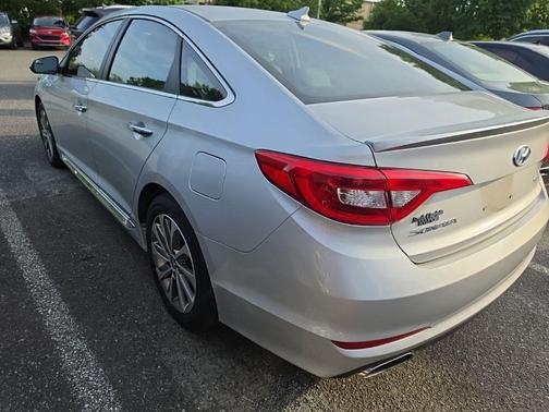 Symphony Silver 2017 Hyundai SONATA Sport