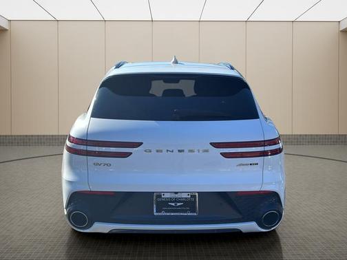 2022 Genesis GV70 3.5T Sport