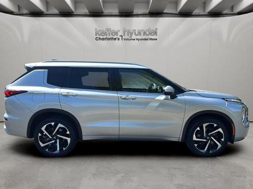 Silver 2022 Mitsubishi Outlander SEL