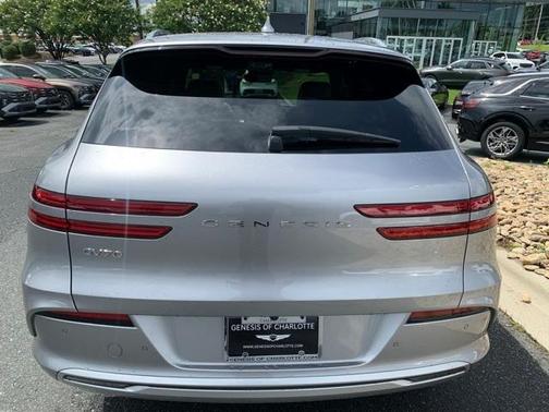 2023 Genesis Electrified GV70 Advanced