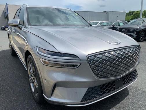 2023 Genesis Electrified GV70 Advanced