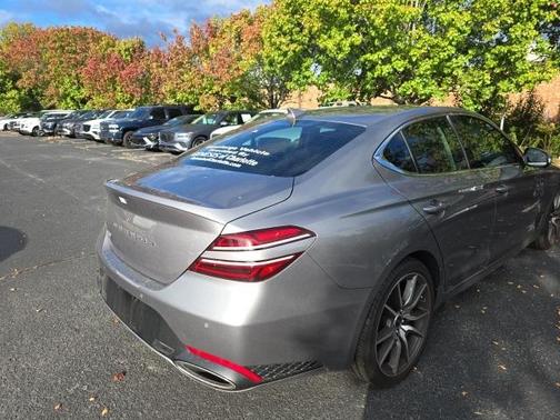 2026 Genesis G70 2.5T Prestige