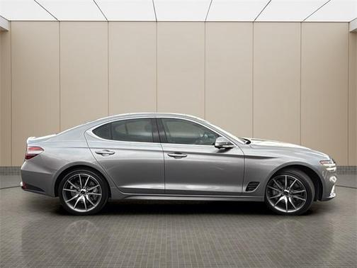 2026 Genesis G70 2.5T Prestige