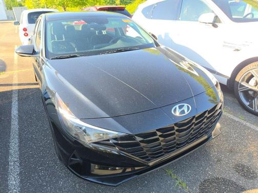 Phantom Black 2023 Hyundai ELANTRA SEL