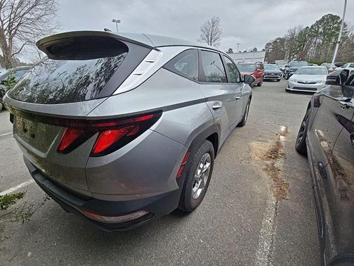 2024 Hyundai TUCSON SE