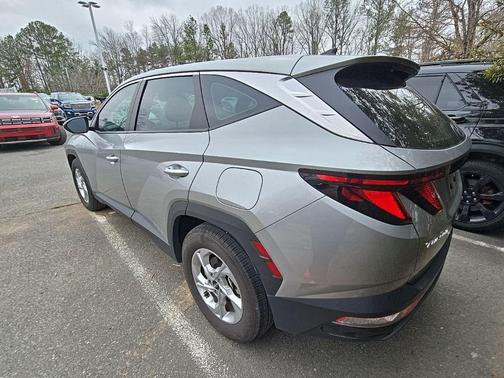 2024 Hyundai TUCSON SE