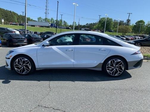 2025 Hyundai IONIQ 6 Limited