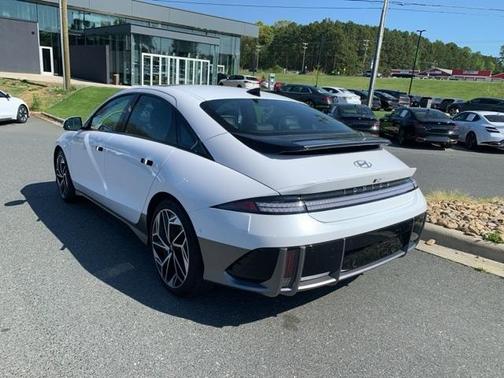 2025 Hyundai IONIQ 6 Limited