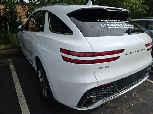 2025 Genesis GV70 2.5T