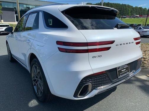 2025 Genesis GV70 2.5T