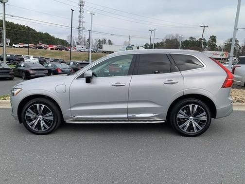 2022 Volvo XC60 Recharge Plug-In Hybrid T8 Inscription