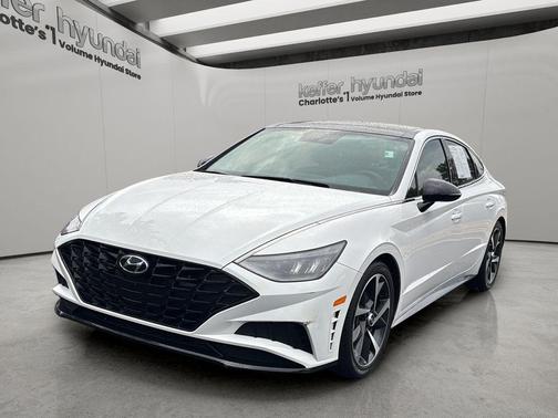 White 2023 Hyundai SONATA SEL Plus