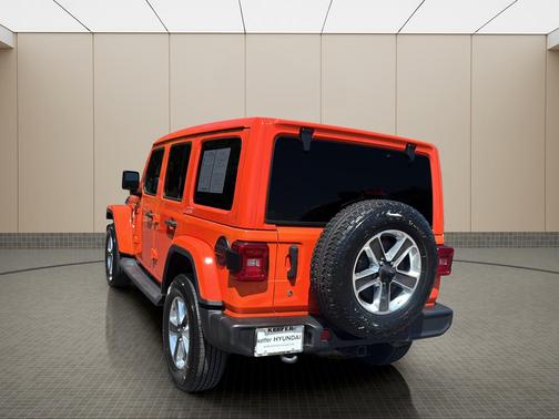 Metallic 2019 Jeep Wrangler Unlimited Sahara