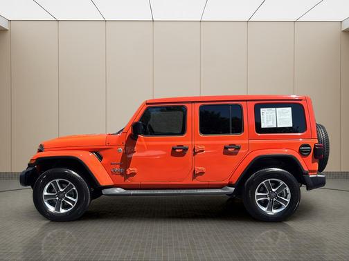 Metallic 2019 Jeep Wrangler Unlimited Sahara