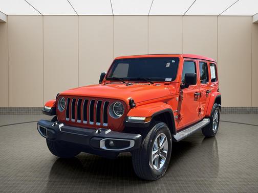 Metallic 2019 Jeep Wrangler Unlimited Sahara