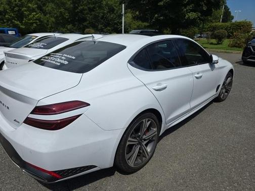 2025 Genesis G70 2.5T