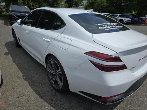 2025 Genesis G70 2.5T
