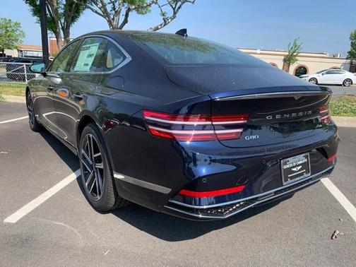 2025 Genesis G80 2.5T
