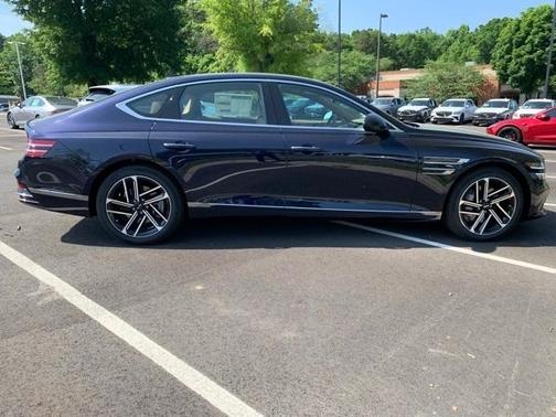 2025 Genesis G80 2.5T