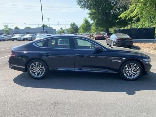 2025 Genesis G80 2.5T